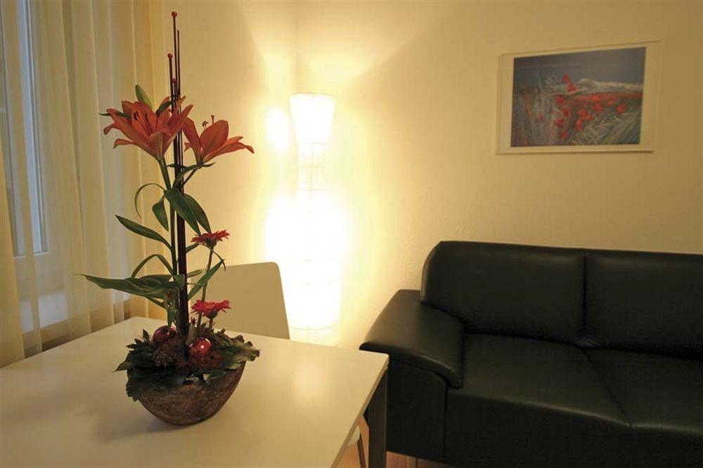 Swiss Star Zurich Sihlfeld - Self Check-In Apartman Kültér fotó